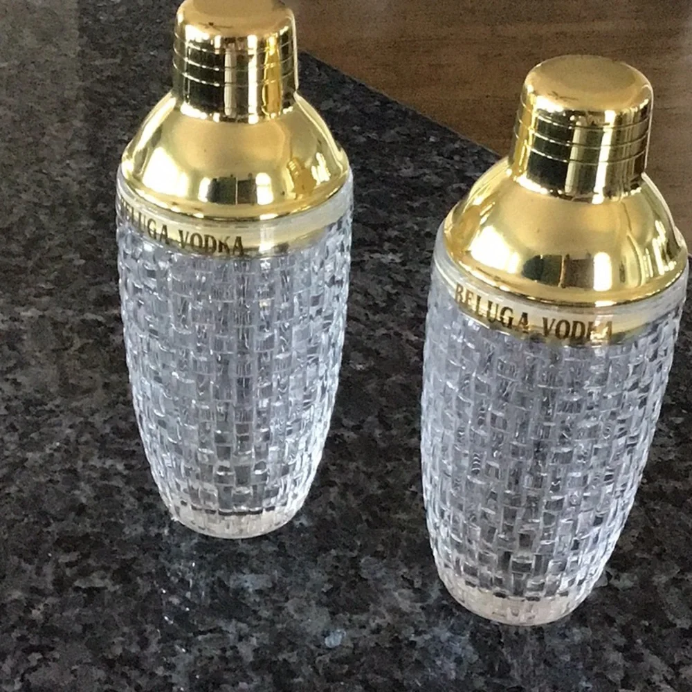 Beluga vodka crystal shakers Bundle of 2 gold crystal shakers - Picture 4 of 4
